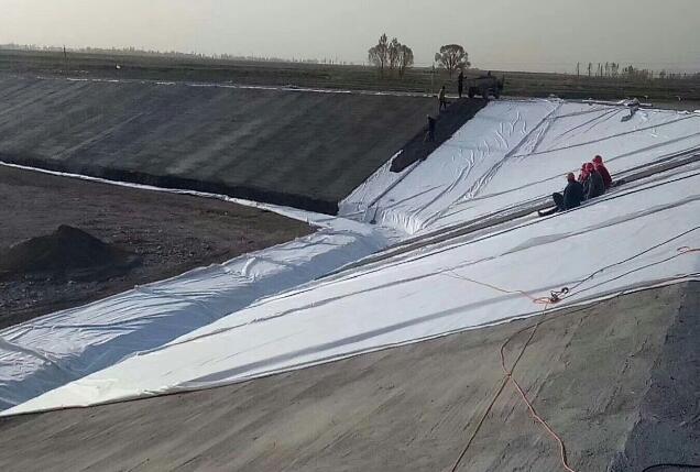 PE蜜桃永久免费膜焊接标准焊缝不被撕拉破坏母材不被撕裂