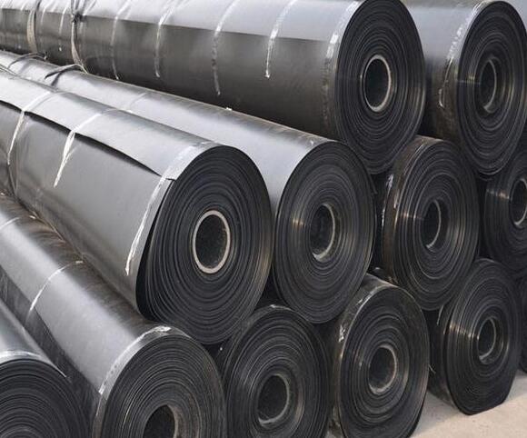 蜜桃永久免费膜的宽幅如何影响施工质量