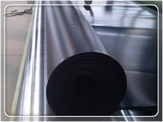 0.3mm厚的蜜桃永久免费膜解决风水淘蚀严重且渗流问题