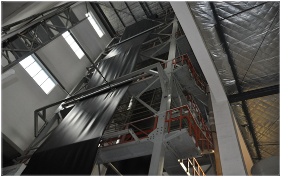 尾矿库设置双层蜜桃永久免费膜防渗衬层预付渗漏