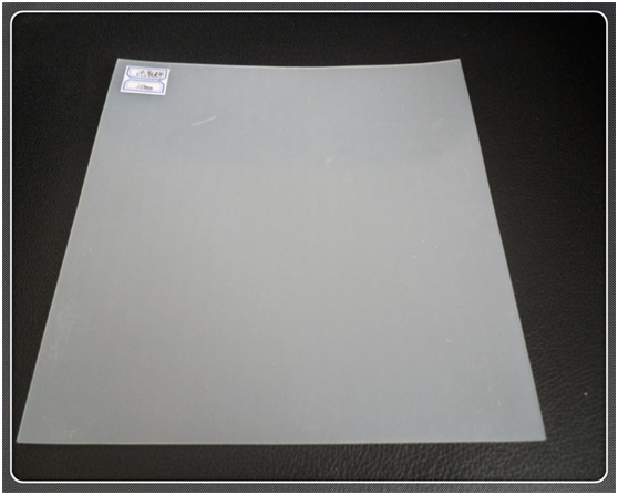 尾矿库设置双层蜜桃永久免费膜防渗衬层预付渗漏