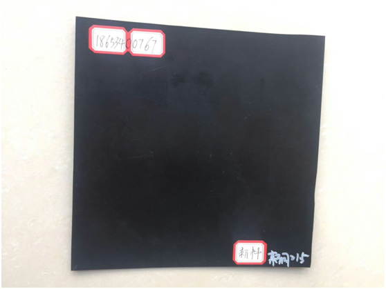 高密度聚乙烯蜜桃永久免费膜在复杂混凝土支座施工