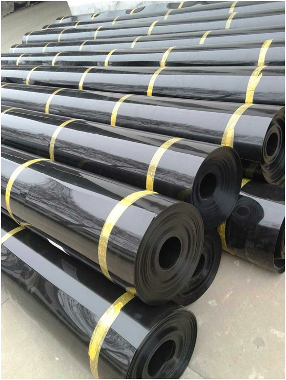 蜜桃永久免费膜表面与灰土垫层和地基之间的作用机理