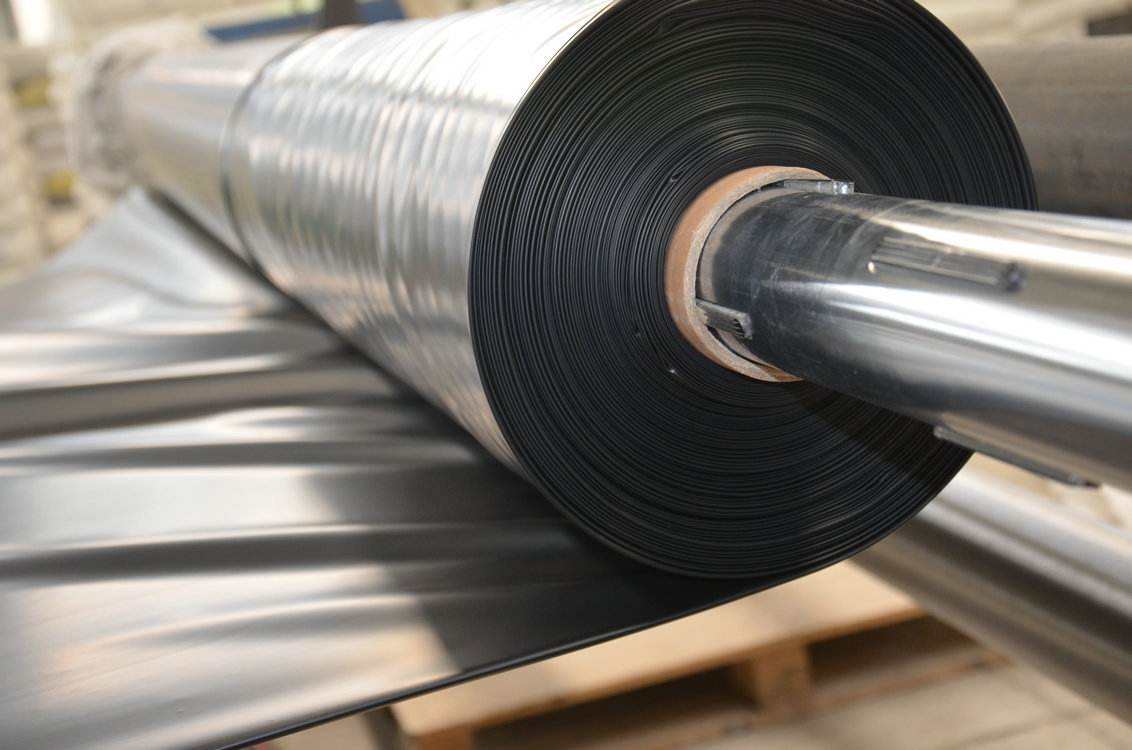 复合蜜桃永久免费膜在水池焊接完毕的后续工作是怎样的？