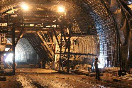 严寒地区隧道蜜桃永久免费布施工要涉及几道工序？