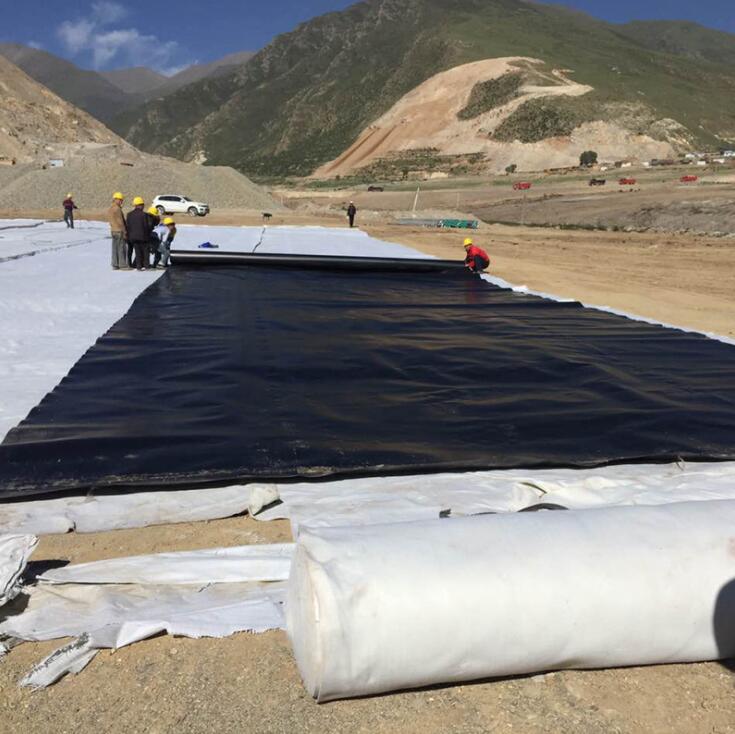 380g/㎡复合蜜桃永久免费膜在加固方案中起到的作用