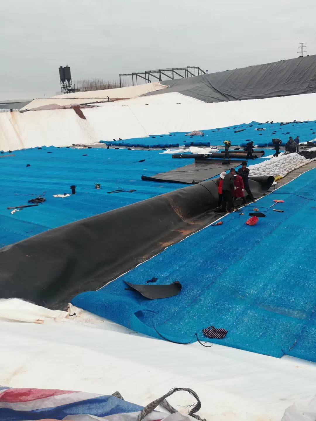 水库水位聚降时蜜桃永久免费膜防渗保护层饱和程度