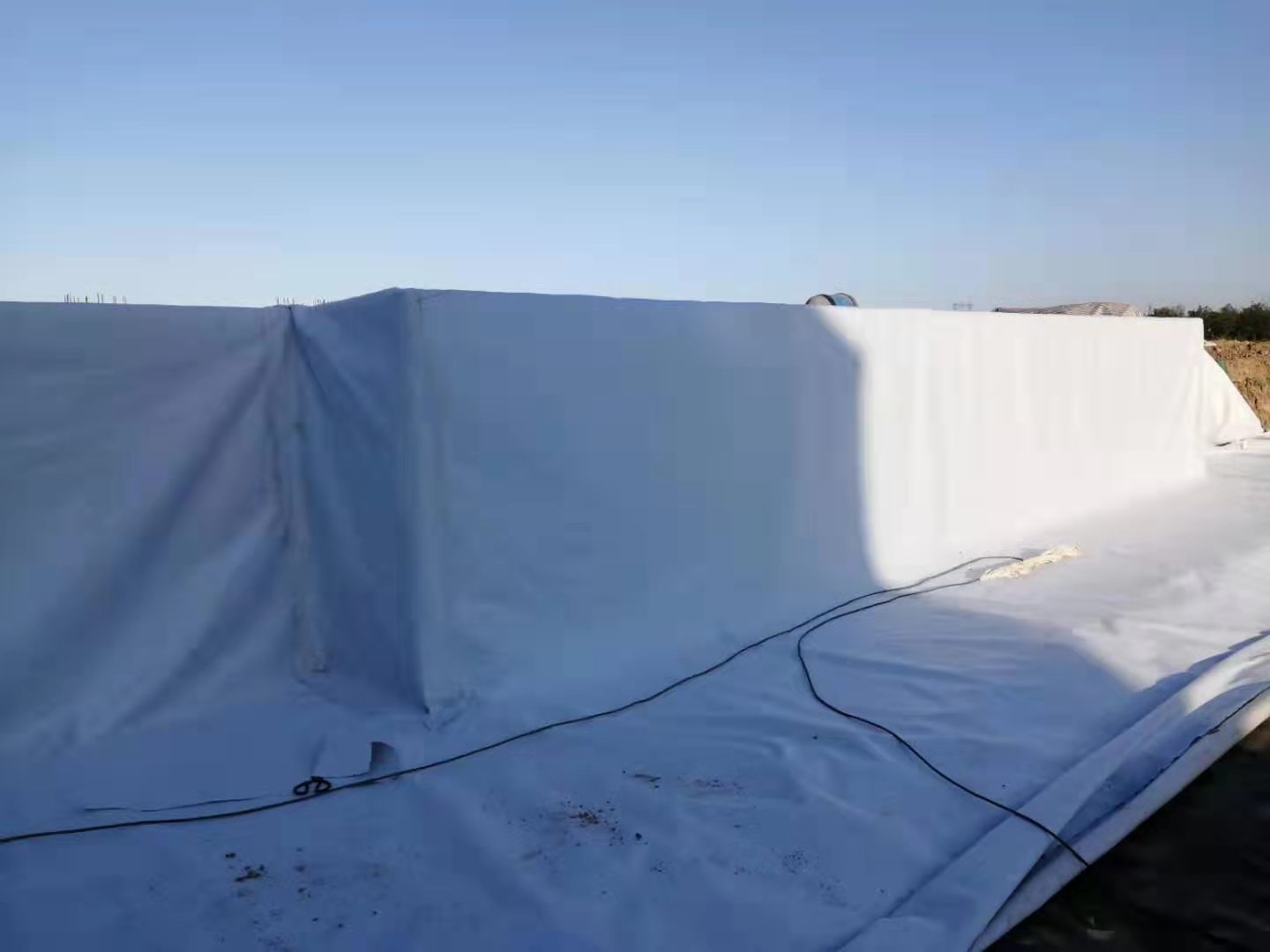 无纺蜜桃永久免费布施工过程中缺点分析及应对措施