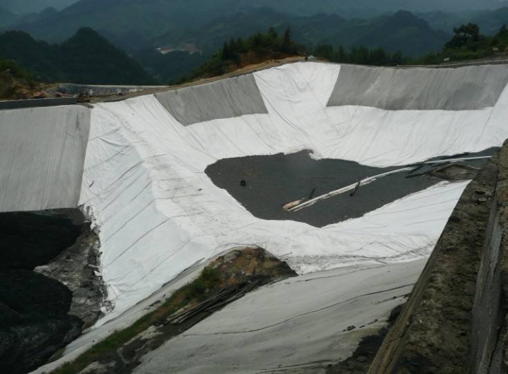 蜜桃APP下载软件在施工过程中遇水是否会丧失防水效果？