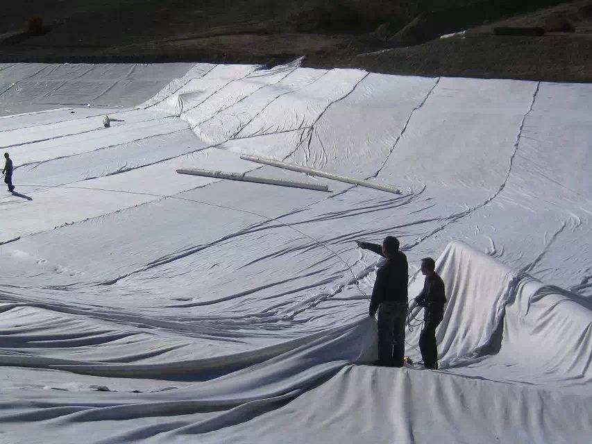 塑性混凝土防渗墙和复合蜜桃永久免费膜设计参数及要点