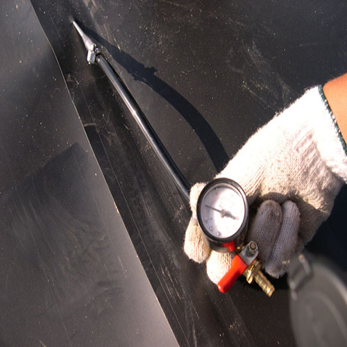 正式焊接蜜桃永久免费膜前应试焊接1m长的防渗膜样品