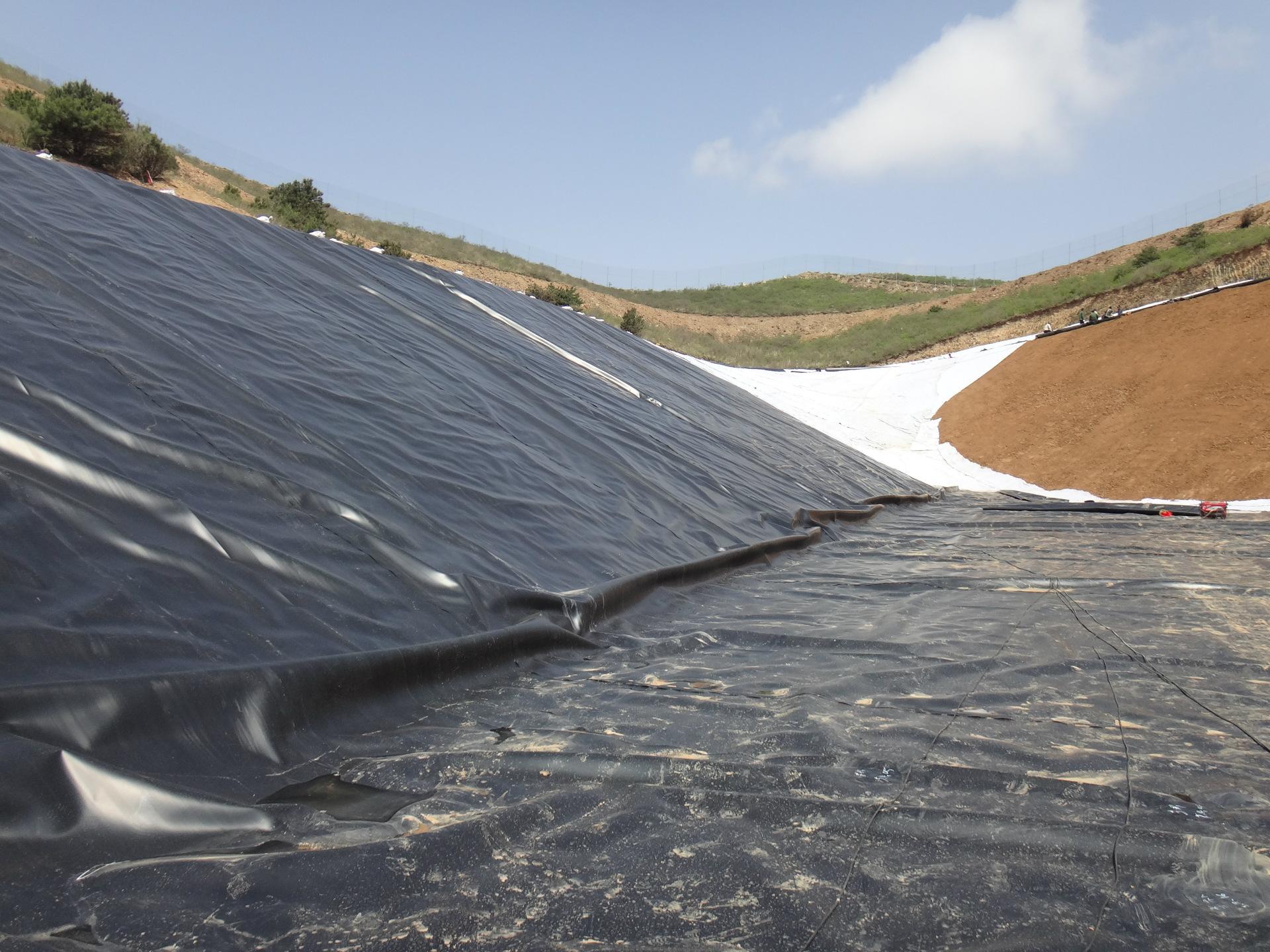 蜜桃永久免费膜防渗斜墙在水库大坝防渗加固中的具体应用