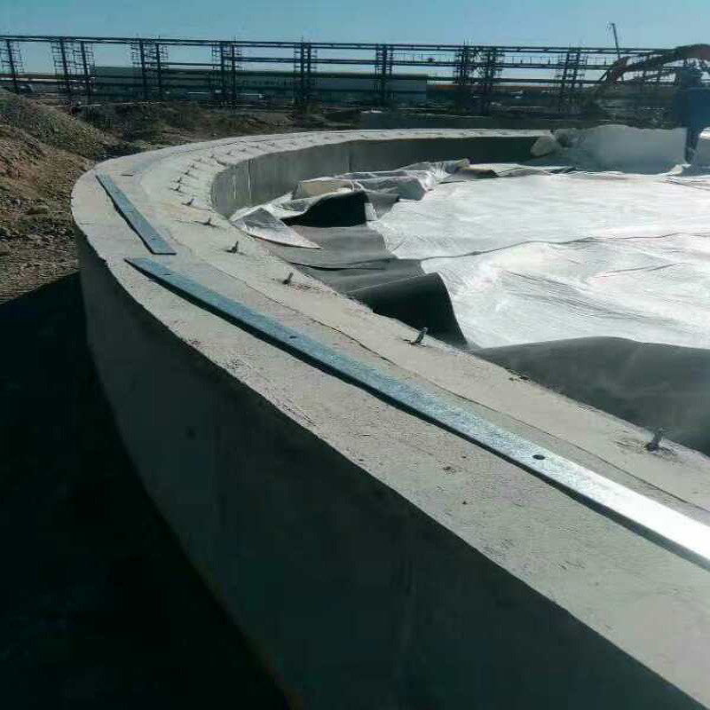 水平防渗方案和垂直防渗两种方案哪种好？