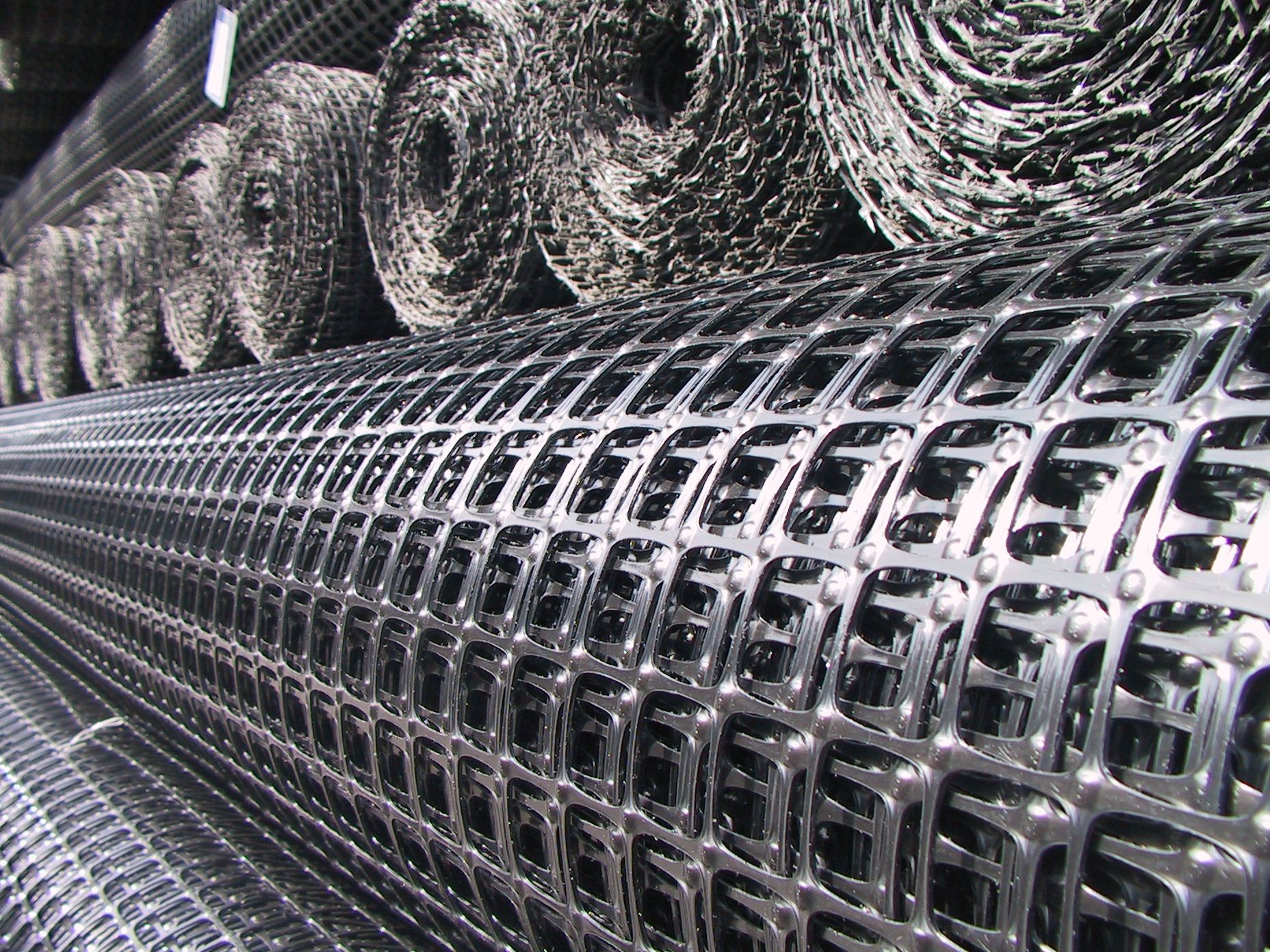 塑料蜜桃永久免费格栅是有一定柔性的塑料平面网材易于施工