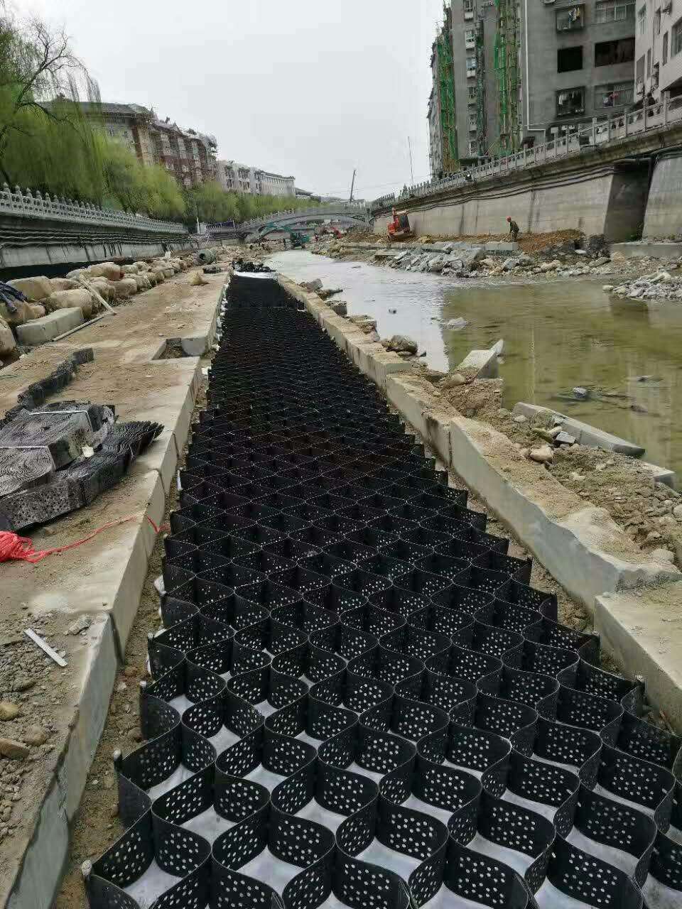 蜜桃永久免费格室材料具有较强抗老化能力、耐低温能力