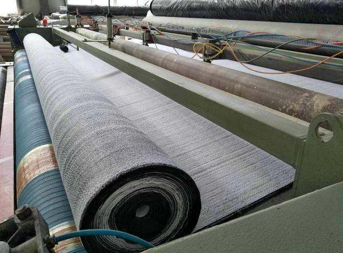 膨润土毯施工开展及结束的过程中要保证其质量要注意哪三点？