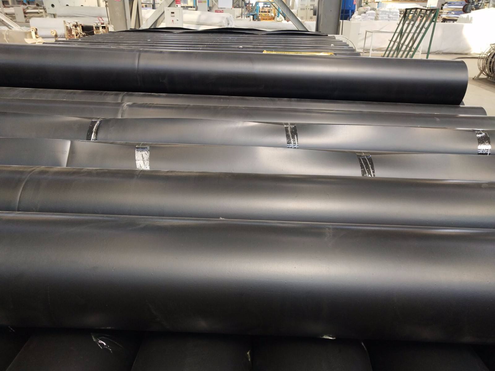 防渗蜜桃永久免费膜作为防渗材料在水利工程中的应用