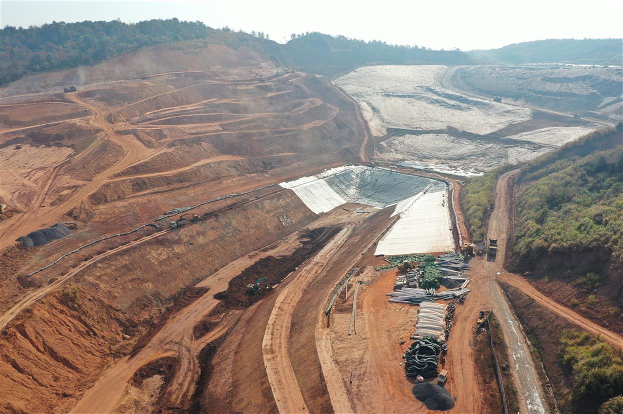 蜜桃永久免费膜对于较大变形梯度的适应性是确保防渗体系可靠的关键